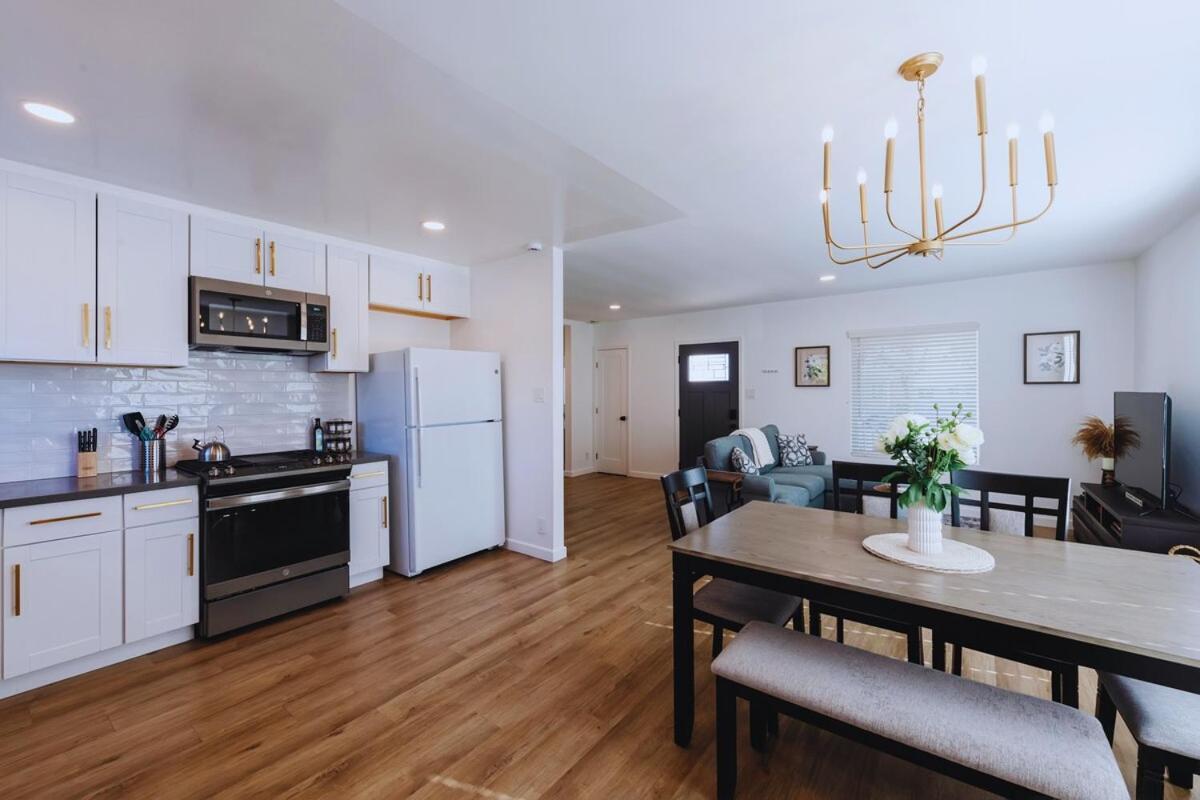Cozy Modern 3 Bed 1 Bath Home - Pet Friendly! Lawndale Exterior foto